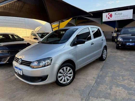 VOLKSWAGEN FOX 1.0 MI 8V FLEX 4P MANUAL VOLKSWAGEN FOX 1.0 MI 8V FLEX 4P MANUAL